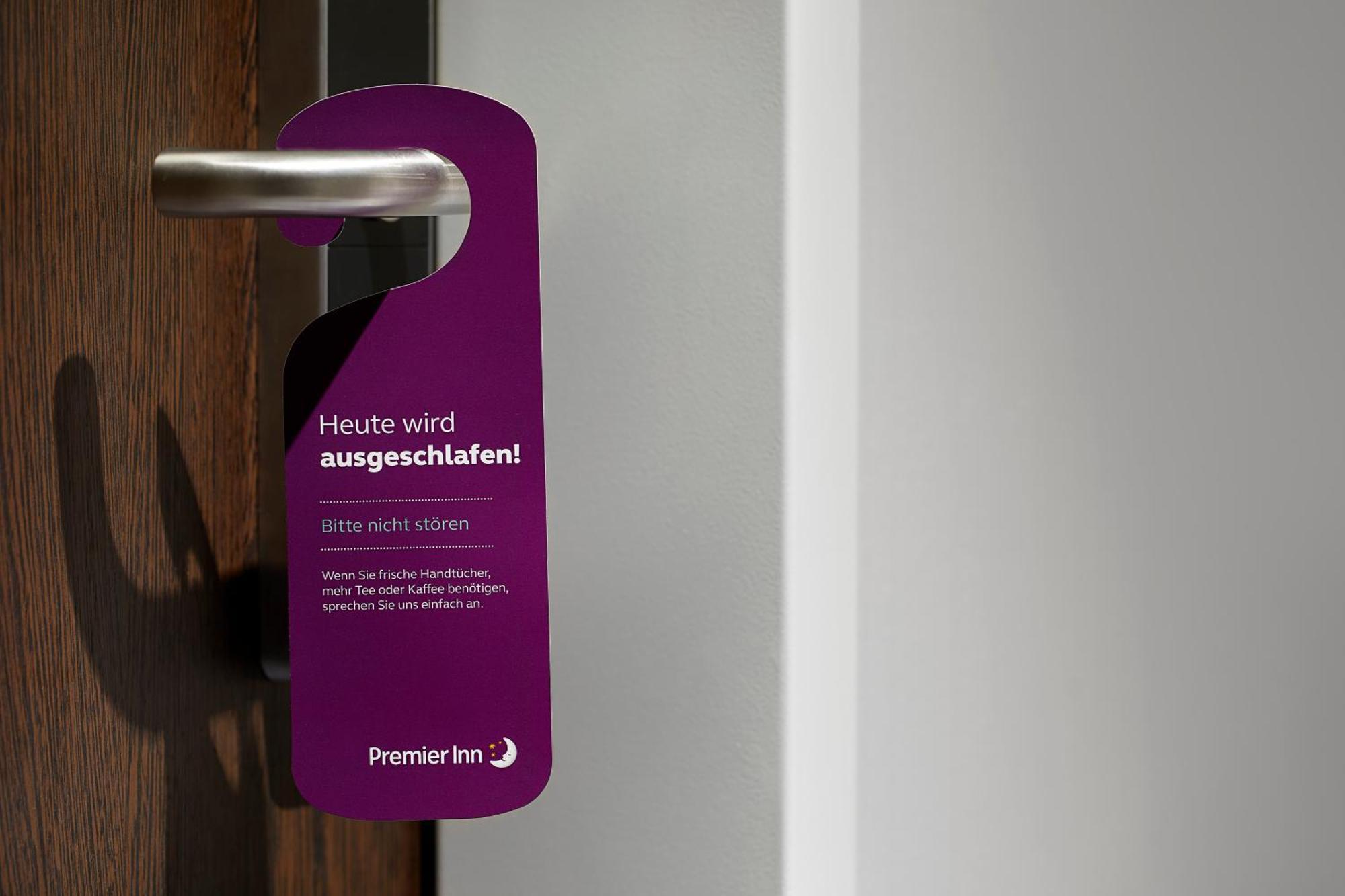 Premier Inn Berlin City Wilmersdorf Экстерьер фото