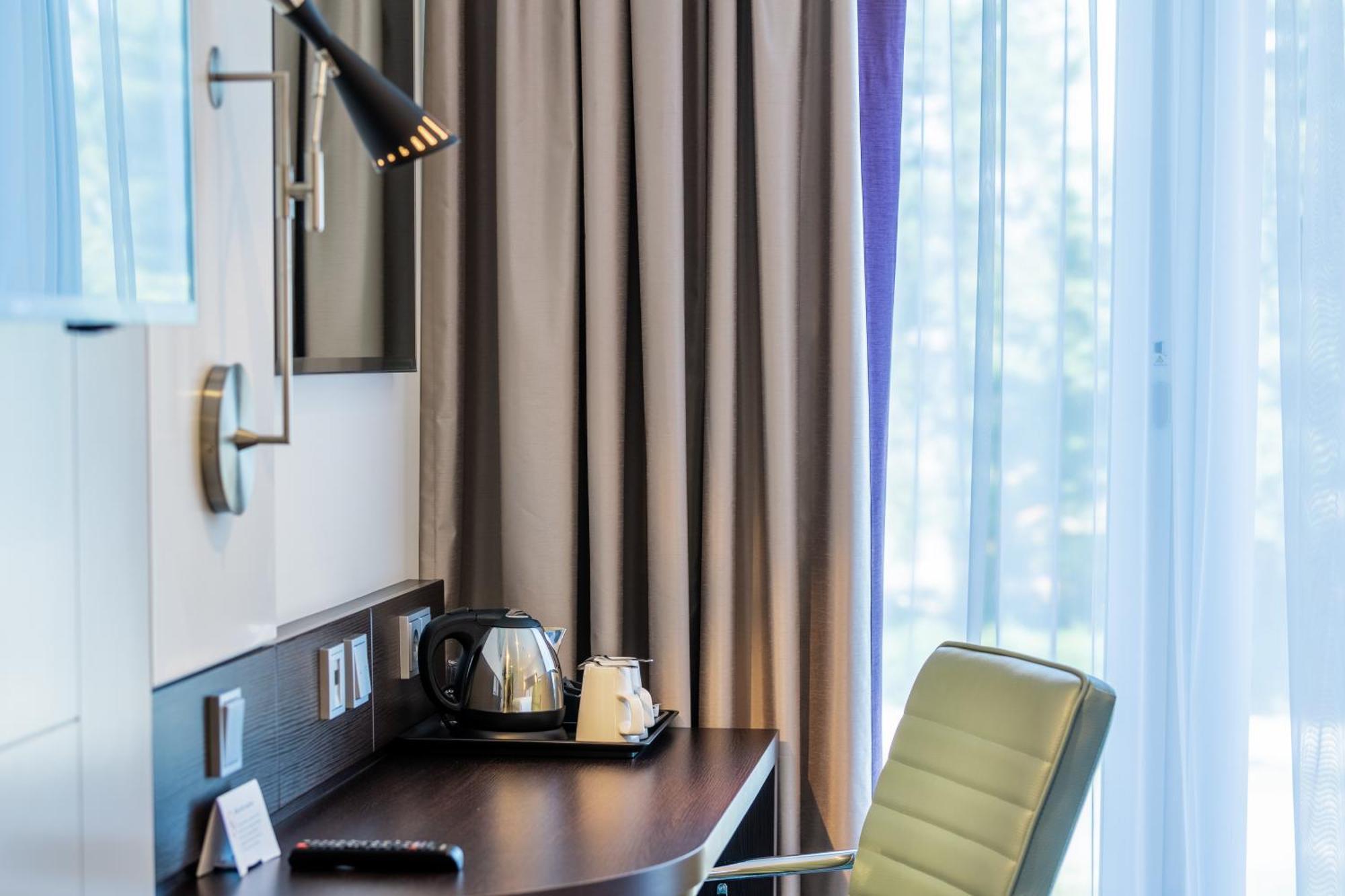 Premier Inn Berlin City Wilmersdorf Экстерьер фото
